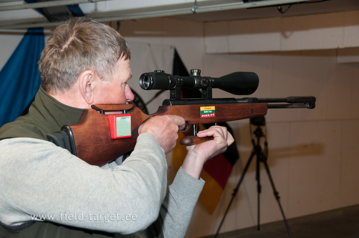 Ülo Lesta, Weihrauch HW 97 K, Nikko Stirling Nighteater 8-32x60